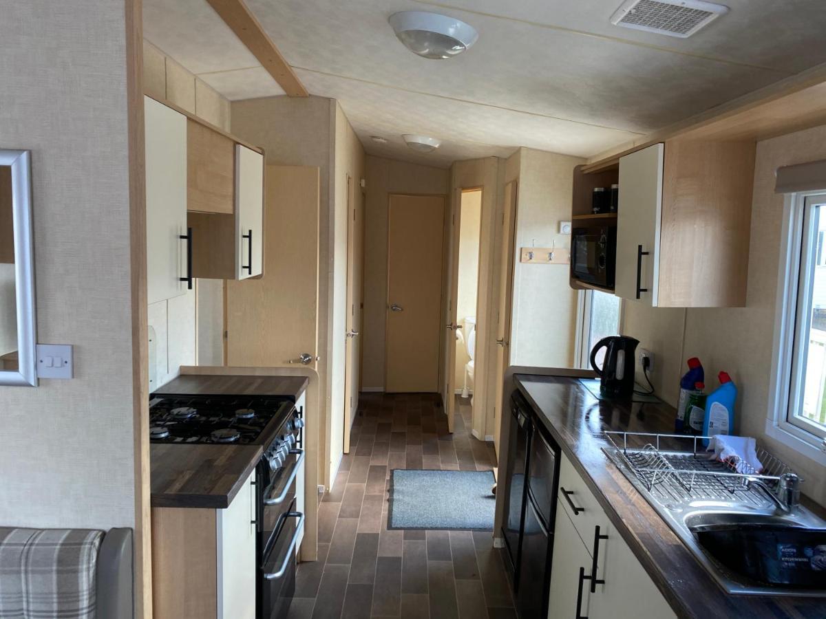 3 Bedroom 8 Berth Standard Basic Caravans With Hot Tub,Mountain Bikes Таттершелл Екстер'єр фото