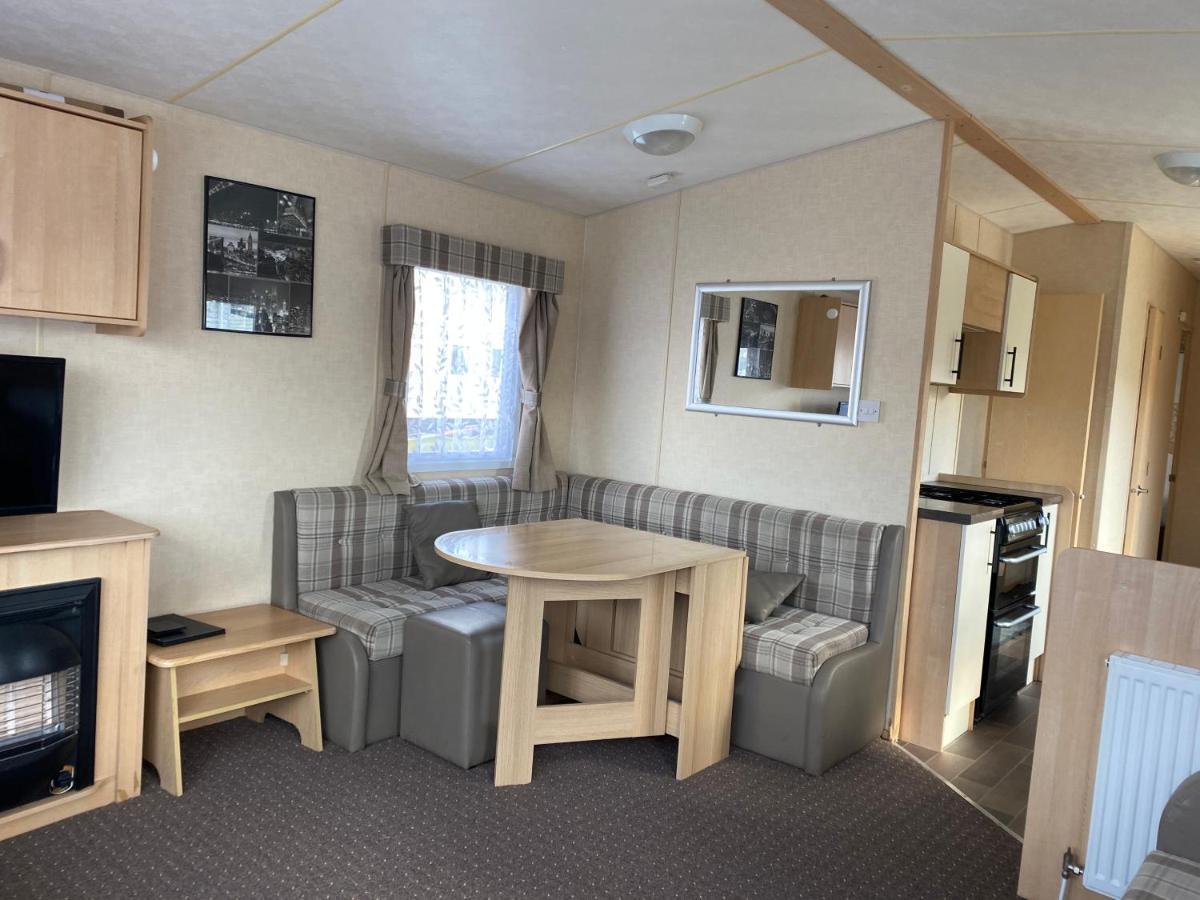 3 Bedroom 8 Berth Standard Basic Caravans With Hot Tub,Mountain Bikes Таттершелл Екстер'єр фото